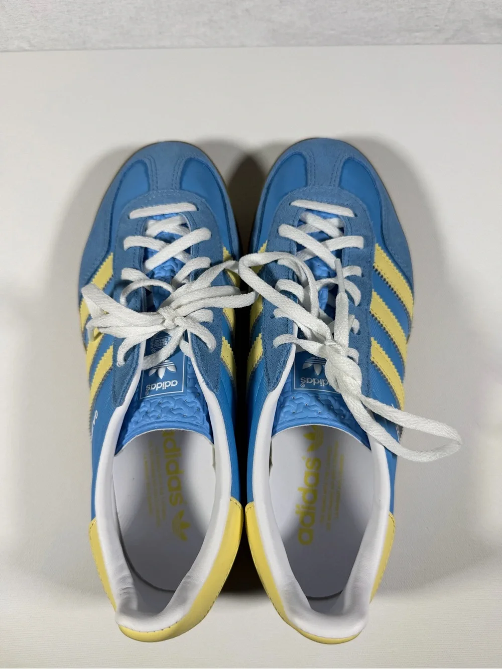 adidas Gazelle Blue & Yellow Low-Top Sneakers size 8